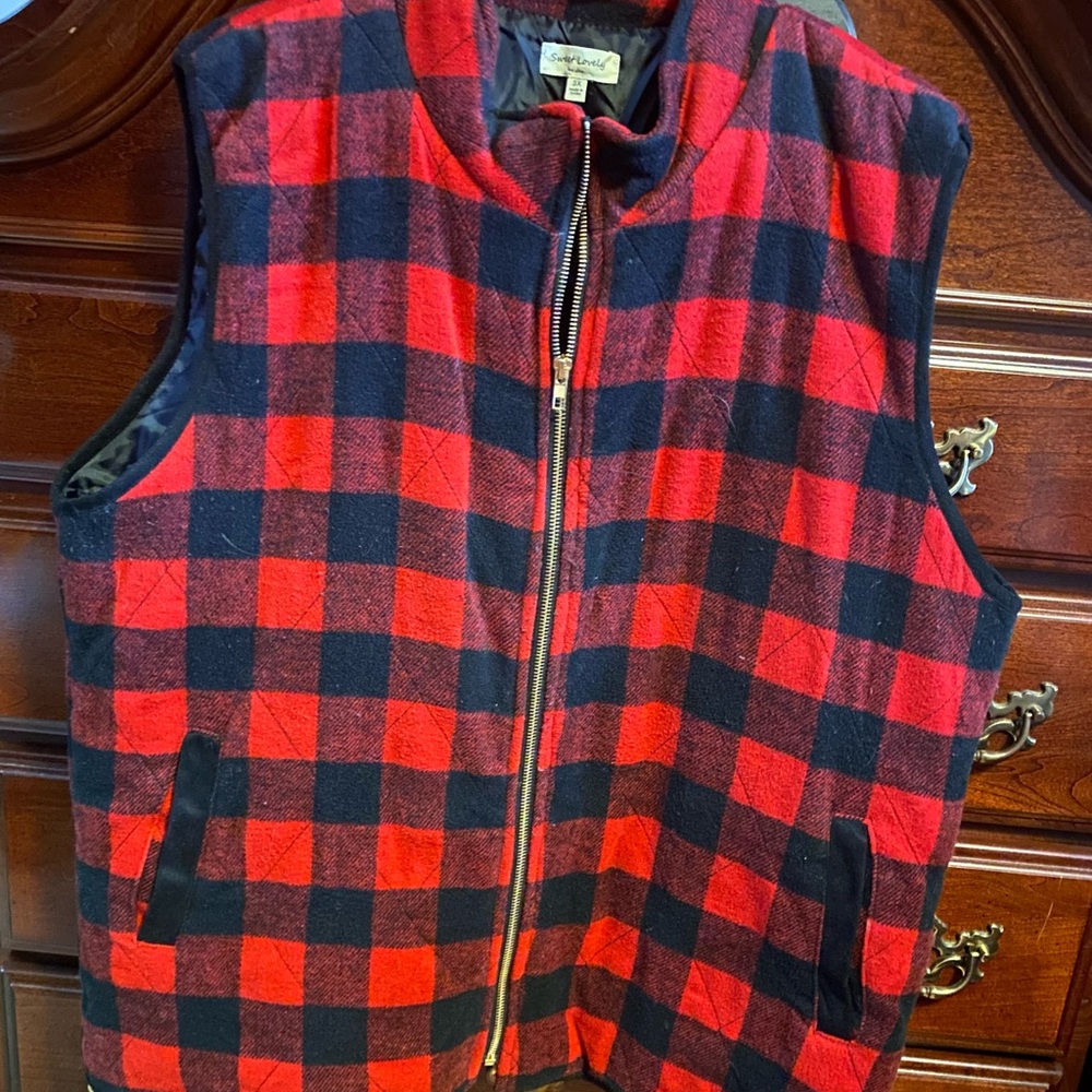 Buffalo Plaid Zip-up Vest with Pockets